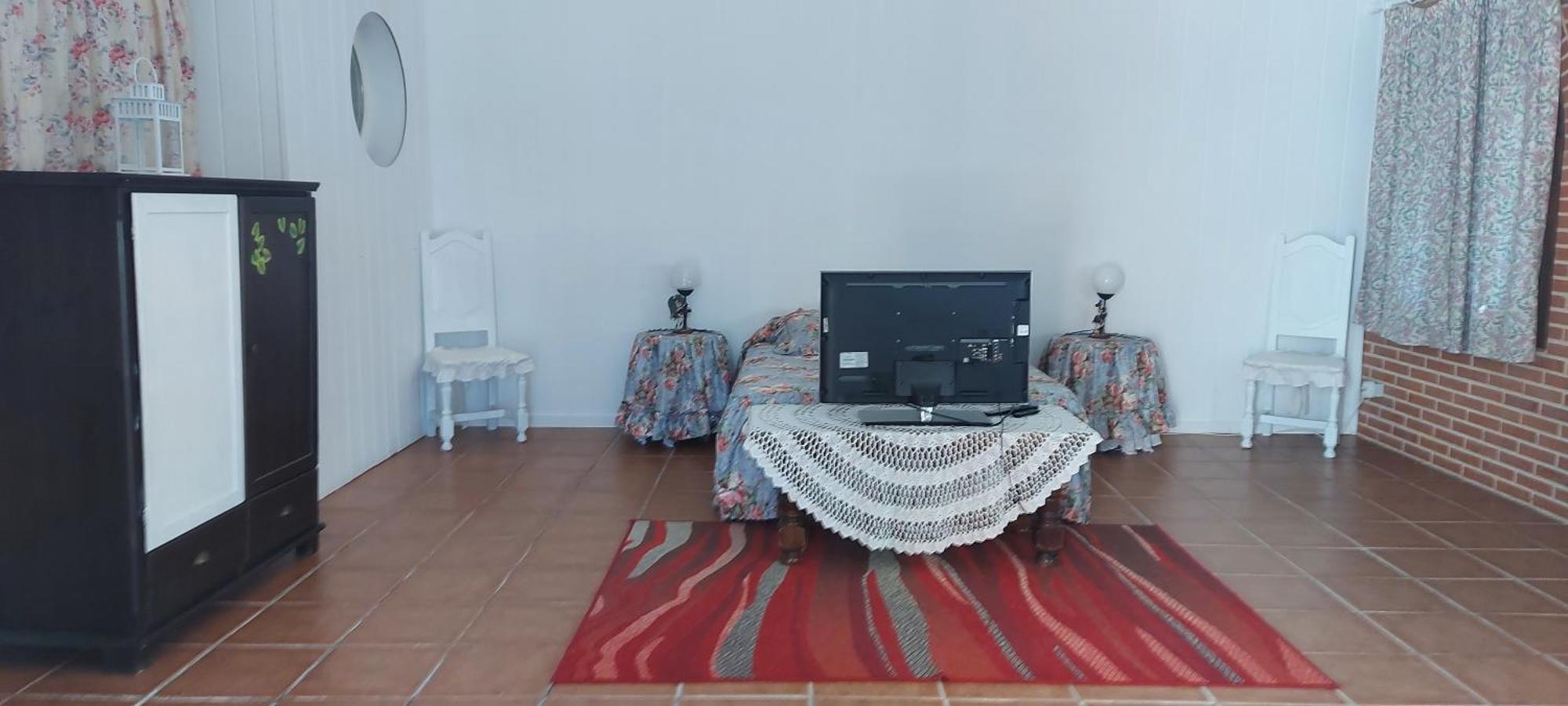 Habitacion,Piscina Y Jardin Azuqueca de Henares Exterior photo